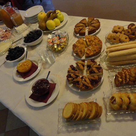 Bossolasco Da Fabiana Bed & Breakfast エクステリア 写真