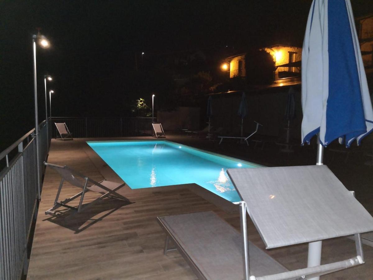 Bossolasco Da Fabiana Bed & Breakfast エクステリア 写真
